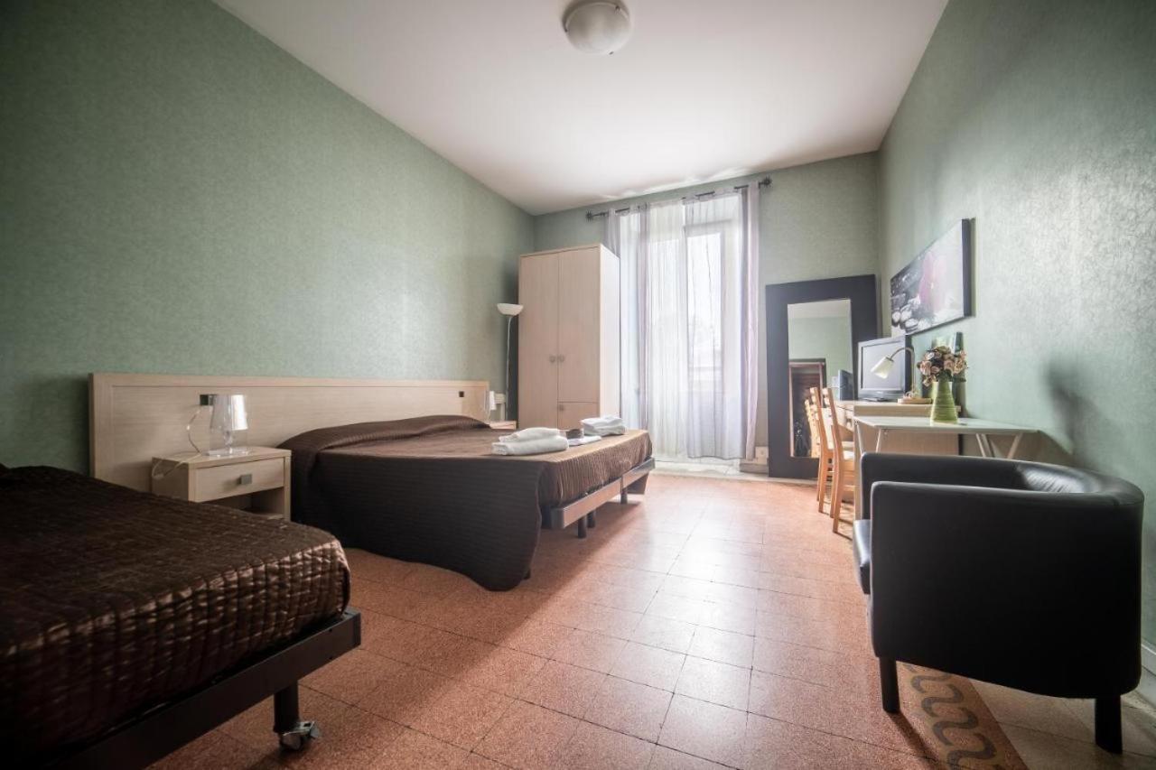 Hotel Reyes Rome Exterior photo